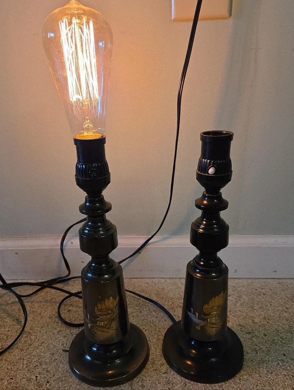 Vintage MCM Japanese Metal Hand-etched Bronze Table Lamp Pair Asian 12 In